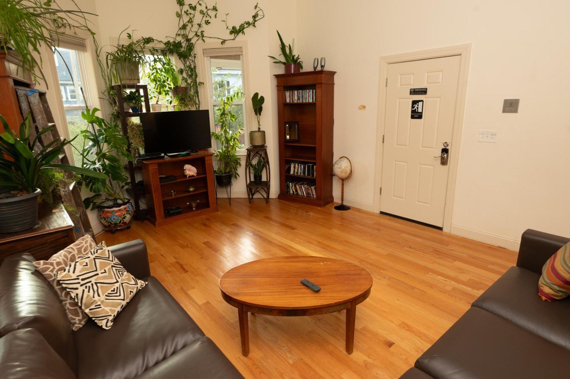 2 Bedroom Boston Condo In Jamaica Plain With Parking Exteriör bild